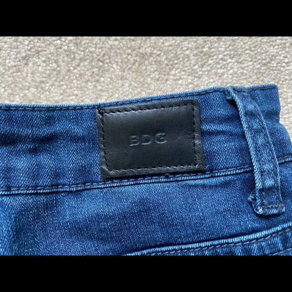 BDG High Waist Short Short - Picture 3 of 5